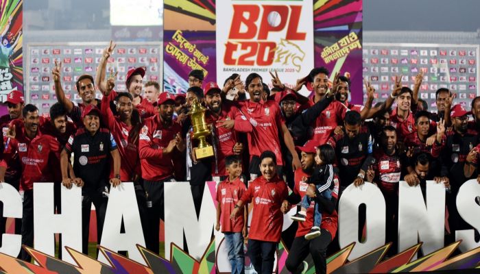 জয়ী দলের প্রত্যেককে আইফোন-১৬ উপহার ফরচুন বরিশালের