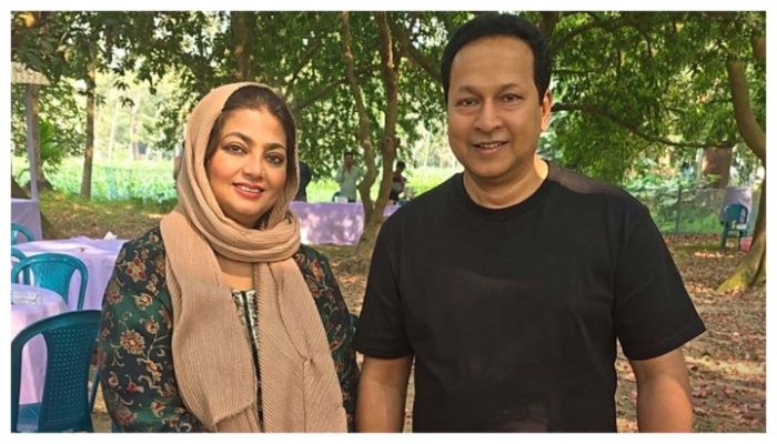অবশেষে হেনাকে খুঁজে পেলেন বাপ্পারাজ