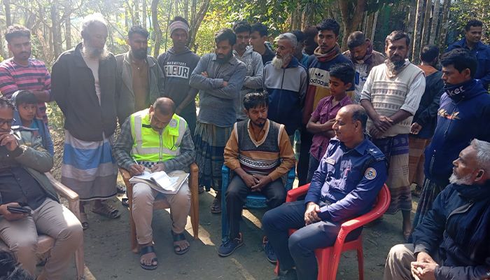 ঘরে মিলল আইনজীবীর মায়ের হাত-পা বাঁধা লাশ 