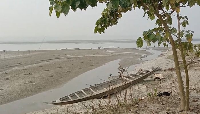 মৃতপ্রায় উত্তরের জীবনরেখা