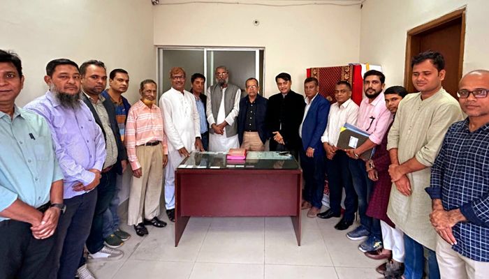 দায়িত্ব নিলেন সিইউজ’র নতুন কমিটি