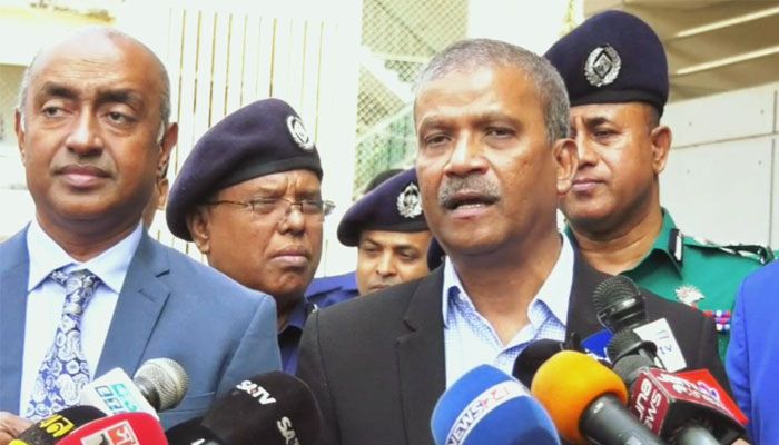 ব্যর্থতা স্বীকার করে চেষ্টার কথা জানালেন আইন উপদেষ্টা