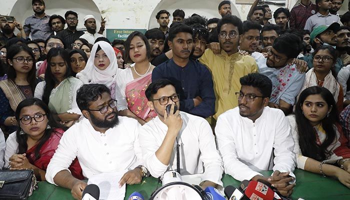 ছাত্রদের সংগঠনের আত্মপ্রকাশ, বঞ্চিতদের বিক্ষোভ