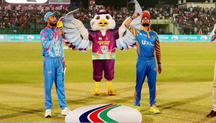 ফাইনালে ওঠার লড়াইয়ে খুলনাকে ব্যাটিংয়ে পাঠাল চিটাগং