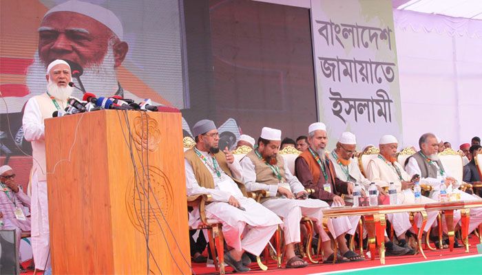 ‘শেখ হাসিনা পালিয়ে গিয়েও উসকানি দিয়ে দেশের পরিবেশ উত্তপ্ত করছে’