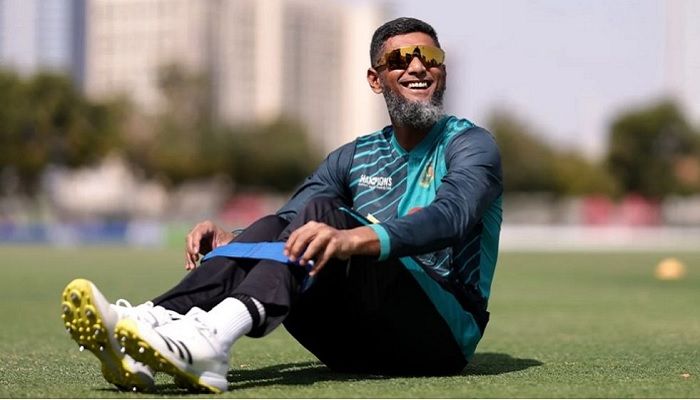 রিয়াদ কেন একাদশে নেই, প্রশ্ন ওয়াসিম-ওয়াকারের