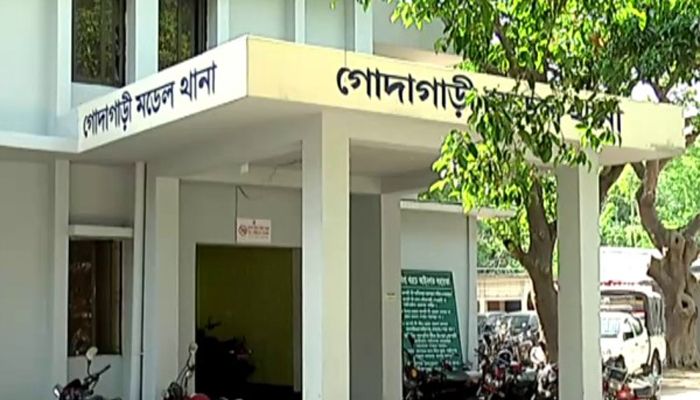গোদাগাড়ীতে বিএনপি নেতার ওপর ‘দলীয় প্রতিপক্ষের’ হামলার অভিযোগ