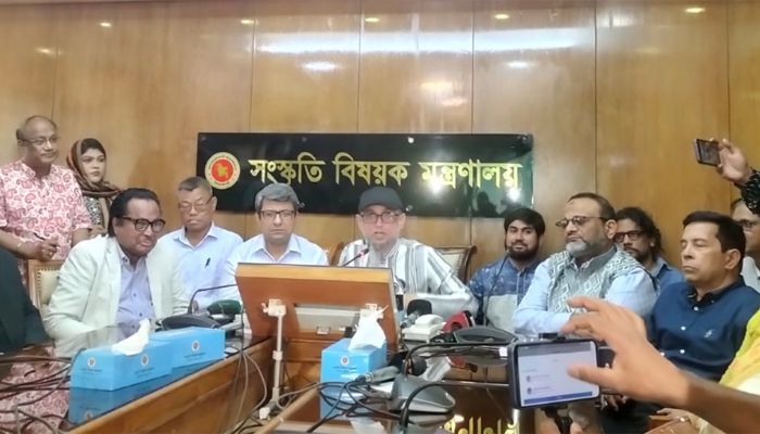 নববর্ষের শোভাযাত্রায় নতুন রং-গন্ধ-সুর পাবেন : সংস্কৃতি উপদেষ্টা