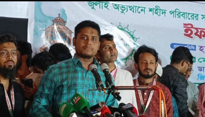 যারা আ.লীগের পুনর্বাসন চায়বে তাদেরকে শত্রু বলে গণ্য করা হবে : হাসনাত 