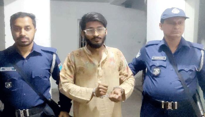 পাগল বেশে নারীদের উত্ত্যক্তকারী সেই কন্টেন্ট ক্রিয়েটর গ্রেপ্তার