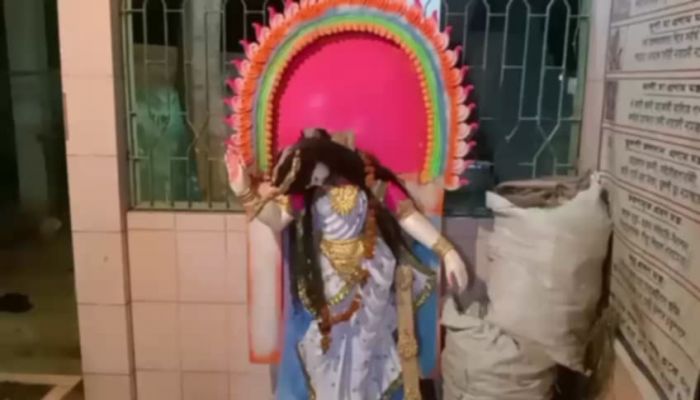 রায়পুরে মন্দিরে ঢুকে প্রতিমা ভাঙচুর