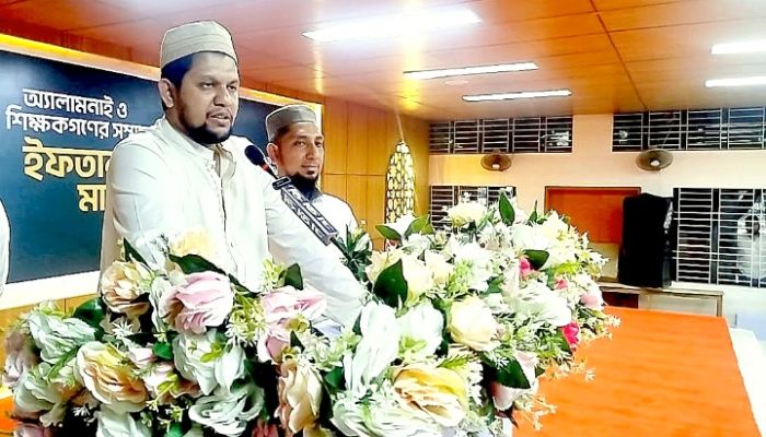 রাষ্ট্র এখনও পরিপূর্ণ স্বাধীন হয়নি, উপদেষ্টা মাহফুজ আলম