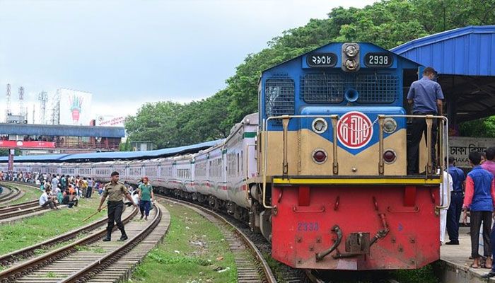  আধা ঘণ্টায় দেড় কোটি হিট, বিক্রি ৩১ হাজার