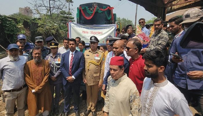 ঢাকা-নারায়ণগঞ্জ রুটে কমিউটার ট্রেনের যাত্রা শুরু