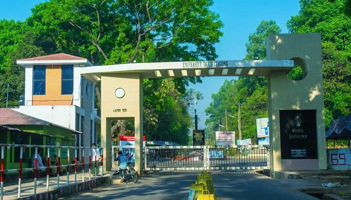 ৯ বছর পর চবিতে সমাবর্তন, মূল সনদপ্রাপ্তদের জন্য বন্ধ দরজা!