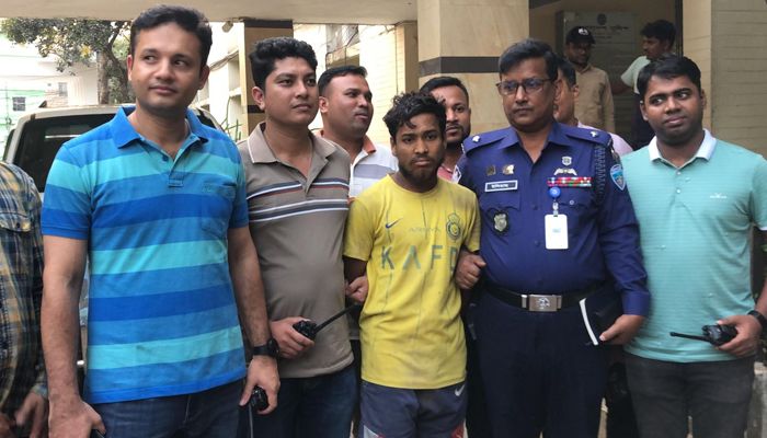 কক্সবাজারে যুক্তরাষ্ট্রের নারীকে শ্লীলতাহানির অভিযোগে যুবক গ্রেপ্তার