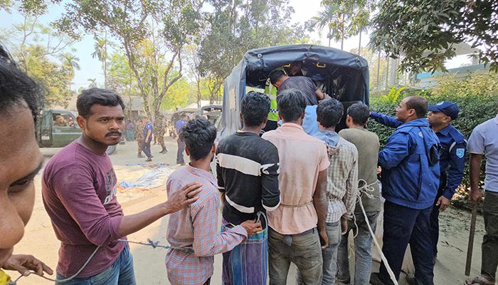 পঞ্চগড়ে জমি নিয়ে সংঘর্ষে আহত ২২, আটক ২৮