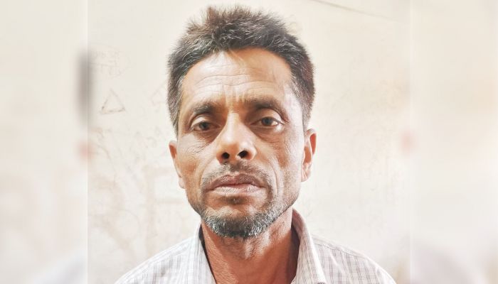 পুত্রবধূকে ধর্ষণের অভিযোগে শ্বশুর গ্রেপ্তার