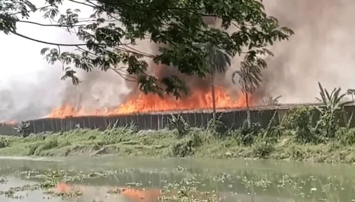 পানের বরজে আগুনে কোটি টাকার ক্ষতি