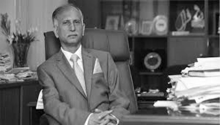 আজিমপুরে মা-বাবার পাশেই শায়িত হলেন আরেফিন সিদ্দিক