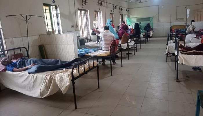 ইফতার খেয়ে হাসপাতালে অর্ধশতাধিক রোজাদার