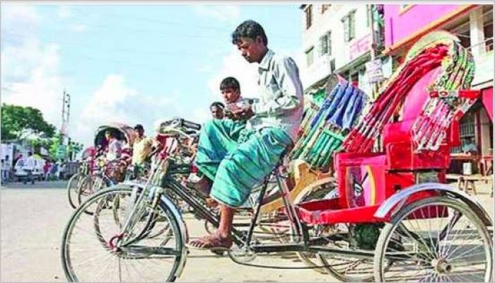 ব্যাটারিচালিত রিকশা নিষিদ্ধ, চালকদের বিক্ষোভ