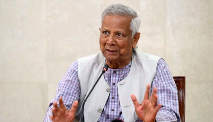 যুদ্ধের হুমকিতে নিমজ্জিত বিশ্বে আমাদের বসবাস: প্রধান উপদেষ্টা