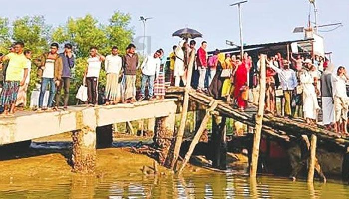 সময় ও ব্যয় বাড়িয়েও অর্ধেক কাজ