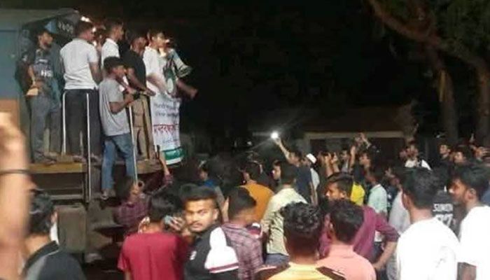 ঢাকা-ময়মনসিংহ রেললাইন অবরোধ