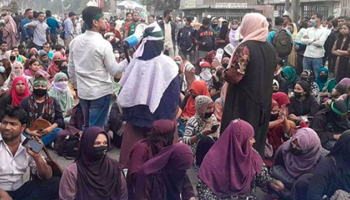 আবারও আন্দোলনে যাচ্ছেন প্রাথমিকের শিক্ষকরা