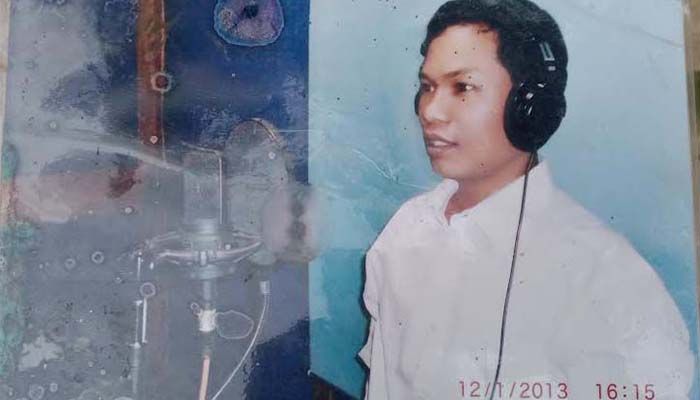 হারিয়ে যাচ্ছেন পাহাড়ি শিল্পী