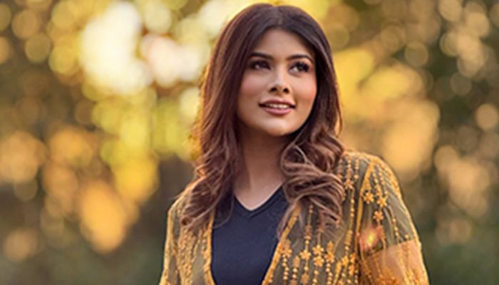 দেড় বছর পর ফিরলেন টয়া