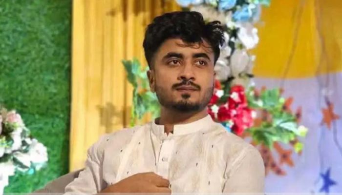 পারভেজ হত্যায় সংশ্লিষ্ট দুই ছাত্রীকে সাময়িক বহিষ্কার