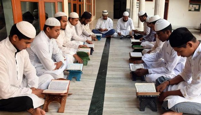 পাকিস্তানি কাশ্মিরে বন্ধ করা হলো সব মাদ্রাসা