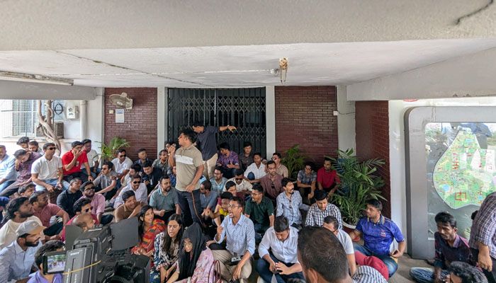সাম্য হত্যা: ঢাবি ভিসি-প্রক্টরের পদত্যাগ দাবিতে ছাত্রদলের বিক্ষোভ