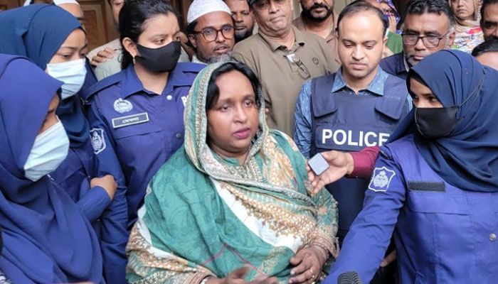 আরও দুই মামলায় গ্রেপ্তার দেখানো হলো আইভীকে