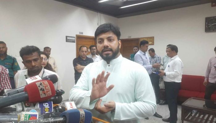 ইশরাককে মেয়র হিসেবে আজই শপথ পড়াতে আইনি নোটিশ