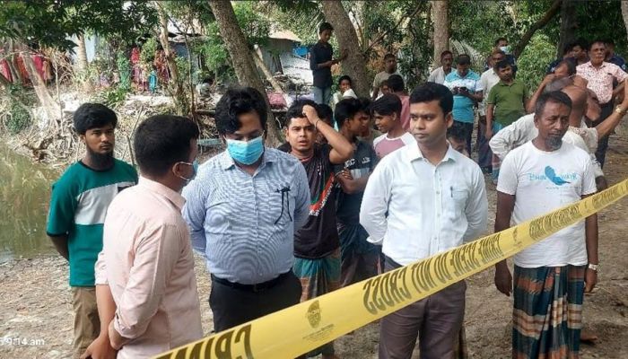 দাফনের সাড়ে ৯ মাস পর শহীদ শাওনের মরদেহ উত্তোলন