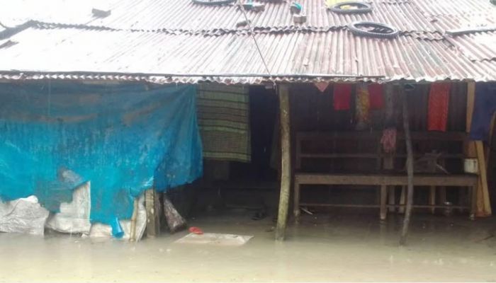 টানা বৃষ্টিতে পটুয়াখালীর ১১৭২টি ঘর ক্ষতিগ্রস্ত