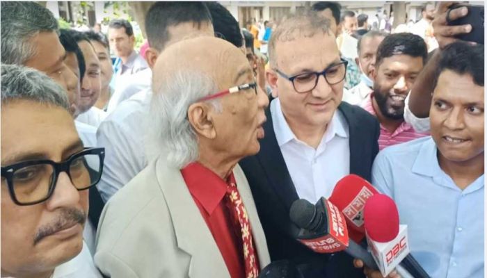খালাস পেলেন সাংবাদিক শফিক রেহমান
