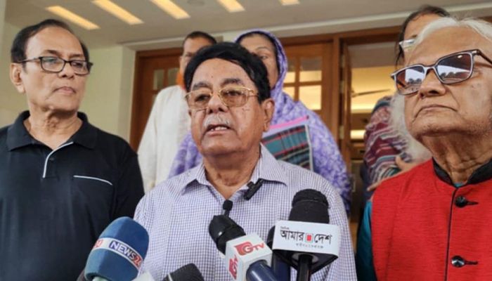 আপেল মাহমুদকে প্রমাণ করতে হলো তিনি বীর মুক্তিযোদ্ধা