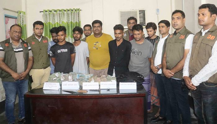 যশোরে নগদের ছিনতাই হওয়া ৩২ লাখ টাকা উদ্ধার, গ্রেপ্তার ৭