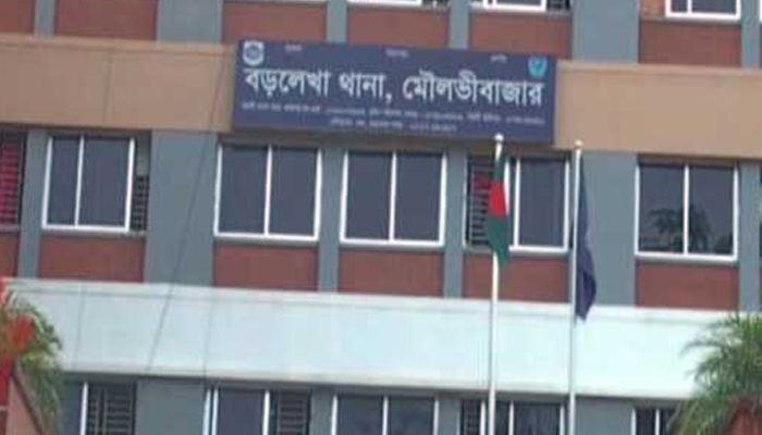 বড়লেখায় দিনেদুপুরে ব্যবসায়ী, মেয়ের টাকা ও স্বর্ণালংকার ছিনতাই
