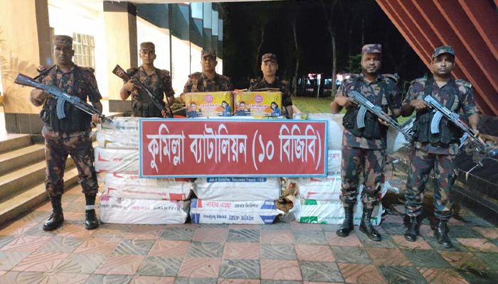 কুমিল্লা সীমান্তে বিজিবির অভিযানে ৯৫ লাখ টাকার ভারতীয় আতশবাজি উদ্ধার
