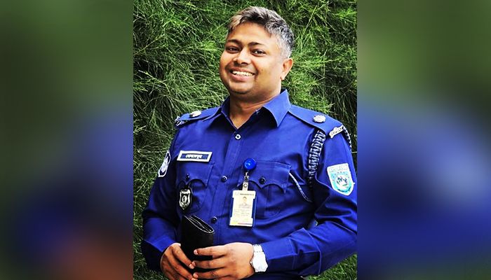 ফেসবুকে আপত্তিকর পোস্ট, দিনাজপুরের এএসপি প্রত্যাহার
