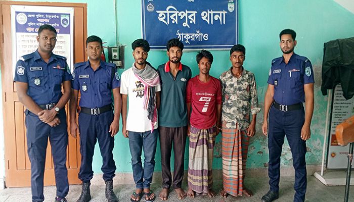 হরিপুরে ভারতে অনুপ্রবেশকালে সীমান্তে চার বাংলাদেশি আটক