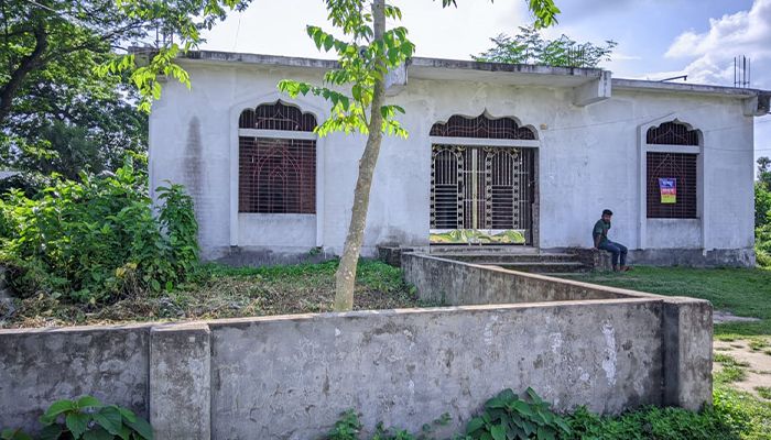মিঠাপুকুরে মসজিদের ৪২ বিঘা সম্পত্তি ভূমিদস্যুর কবলে!