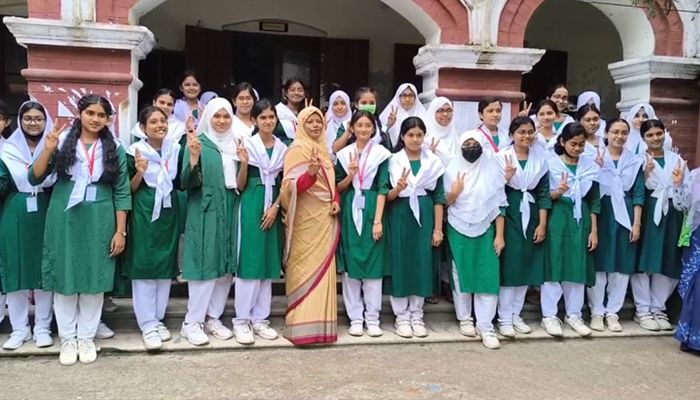 কুমিল্লা-ময়মনসিংহে পাসের হার পতন, যশোর-দিনাজপুরে কমেছে জিপিএ-৫