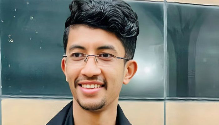 সেই রিয়াদের বাসা থেকে সোয়া ২ কোটি টাকার চেক উদ্ধার