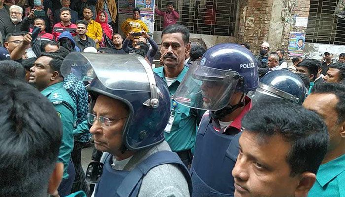 নতুন মামলায় গ্রেপ্তার আনিসুল ও ইনু